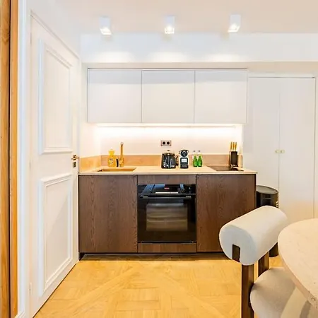 2bedrooms Sacree Coeur Place Du Tertre Montmartre Apartment Paris