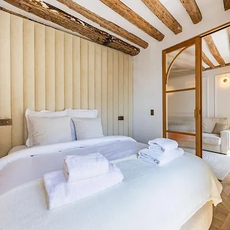 2bedrooms Sacree Coeur Place Du Tertre Montmartre