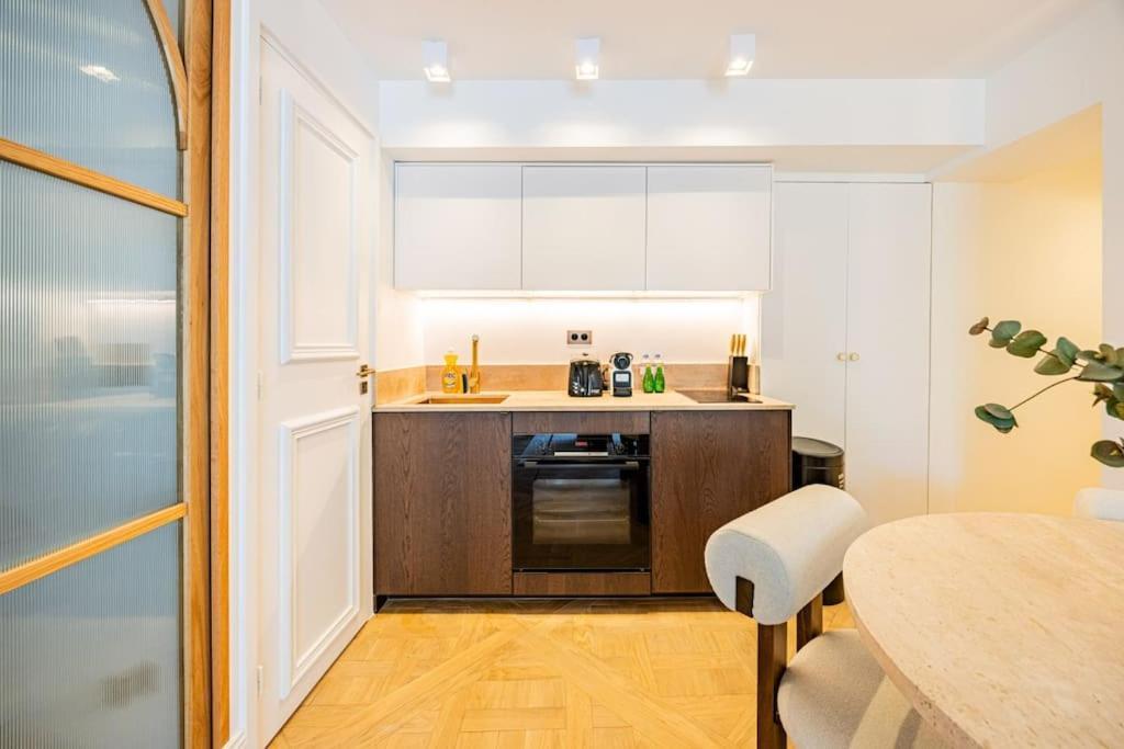 2bedrooms Sacree Coeur Place Du Tertre Montmartre Appartamento Parigi